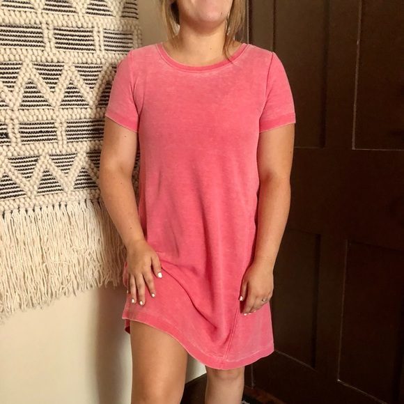 Pink dress - Picture 1 of 3